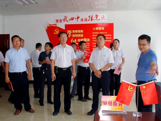 梁山縣委常委、組織部部長(zhǎng)王建一行蒞臨天意機(jī)械調(diào)研